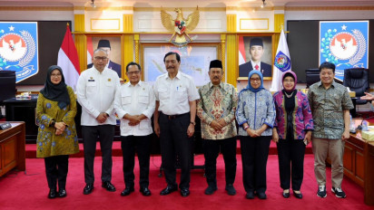 Bupati Ipuk bersama Tiga Menteri Paparkan Digitalisasi Bansos ke Seluruh Daerah di Indonesia