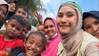 Cerita Zaskia Adya Mecca Jadi Relawan Korban Banjir di Sumatera, Singgung Isu Penjarahan di Aceh Tamiang