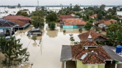 Ratusan Rumah Terendam Banjir di Karawang