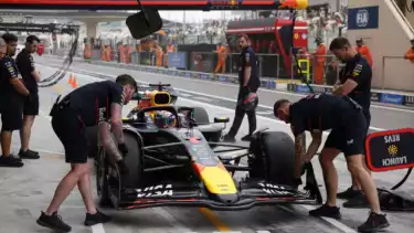 Max Verstappen kembali berada di belakang Lando Norris di FP3 F1 GP Abu Dhabi 2025