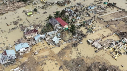 Teks Khutbah Jumat Periode Desember 2025: Besarnya Pahala Menolong Korban Banjir Sumatera, Tanda Tumbuhkan Iman