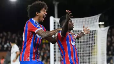 Marc Guehi rayakan gol Crystal Palace