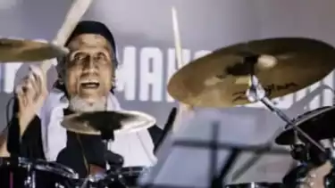 Yaya Moektio God Bless