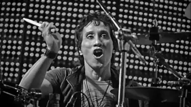 Drummer God Bless, Yaya Moektito meninggal dunia