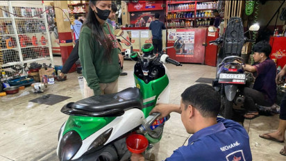 Pengguna Motor Matic Wajib Tahu, Ini Waktu yang Tepat untuk Ganti Oli Motor Matic