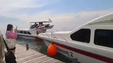 Kapal Speedboat
