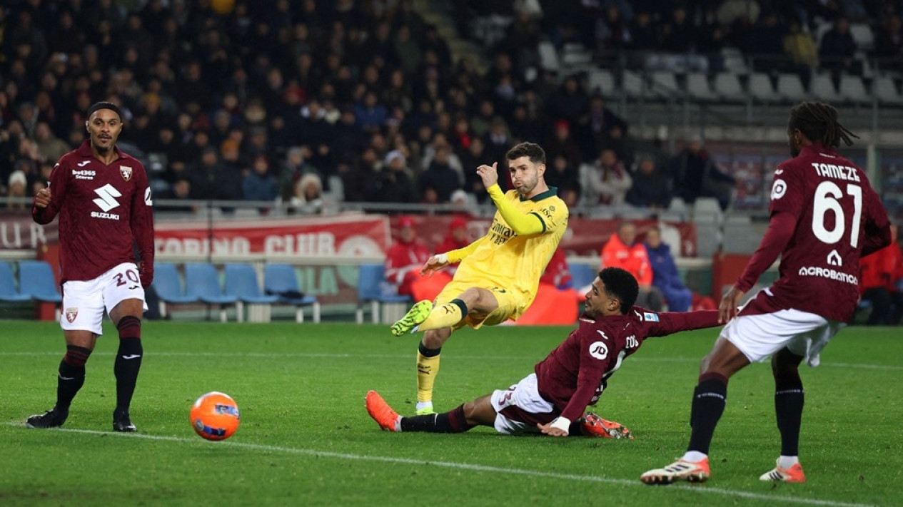 AC Milan Rebut Puncak Klasemen Liga Italia Lagi, Asisten Massimiliano Allegri Ogah Sanjung Christian Pulisic Saja
            - galeri foto