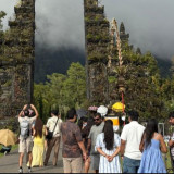 Bali Utara Jadi Tujuan Favorit Baru Turis Asing, Berfoto di Gerbang Handara Jadi Andalan