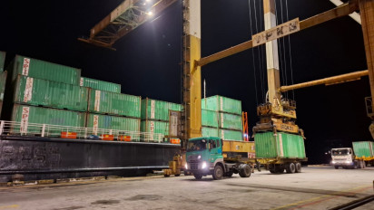 Operasional Terminal Peti Kemas Bagendang tetap Normal di Tengah Aksi Penyampaian Aspirasi Buruh Bongkar Muat