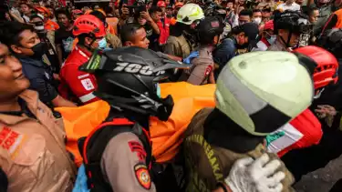 Harapan Tersembunyi Keluarga Korban Kebakaran Terra Drone, Penantian Hasil Identifikasi yang Menunggu sampai 2 Hari