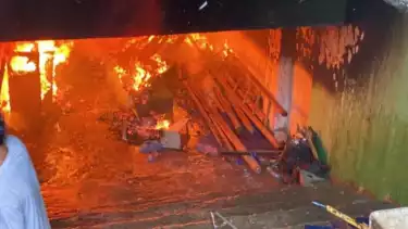 Kebakaran melanda Pondok Pesantren Al Mawaddah Ciganjur, Jagakarsa, Jakarta Selatan, Rabu (10/12/2025).