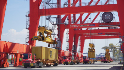 Pelindo Petikemas Optimis Capai Target 2025, Arus Peti Kemas Tumbuh 5 Persen