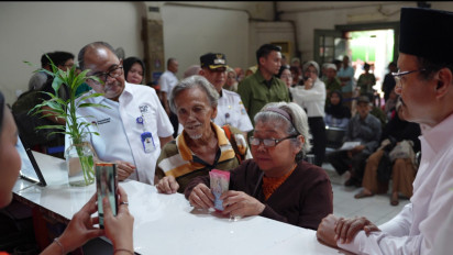 Di Tengah Bencana, BLTS Kesra Tetap Sapa Warga