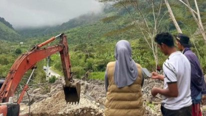 Warga Sudah Seminggu Lebih Terkurung di Desanya, Titik Longsor Terisolasi di Aceh Tengah Mulai Diterobos Alat Berat