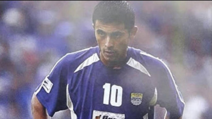Masih Ingat Alejandro Tobar? Pemain Asing Pertama Persib yang Cetak Hattrick di Laga Paling Menegangkan pada Musim 2003