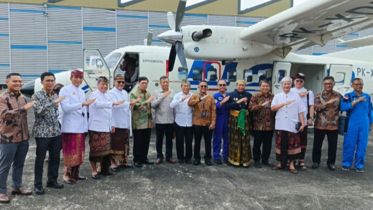 Tiga Pesawat N219 PTDI Dibeli Perusahaan Swasta Bali
            - galeri foto