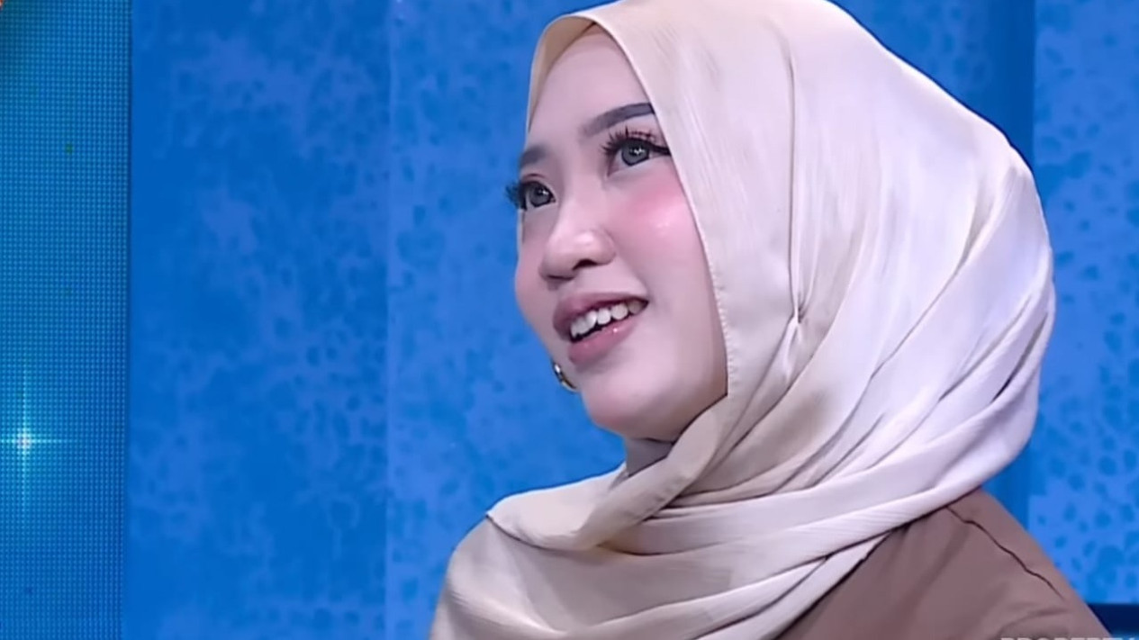 H-5 Menikah Malah Jadi Korban WO Ayu Puspita, Zahra Syok Rugi Rp 90 Juta: Lemas
            - galeri foto