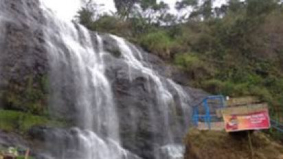 Curug Cikondang 'Niagara Mini' Cianjur, Tempat Wisata yang Eksotis Wajib Disusuri saat Libur Akhir Tahun 2025