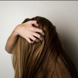 7 Kondisi yang Bisa Perparah Ketombe, Salah Satunya Sering Stres