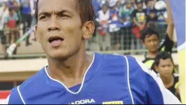Legenda Persib Bandung, Aji Nurpijal, yang dijuluki Si Rambo oleh bobotoh