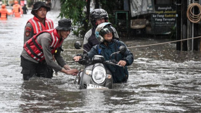 Hujan Deras, Banjir Merendam 10 RT dan Satu Ruas Jalan di Jakarta Selatan