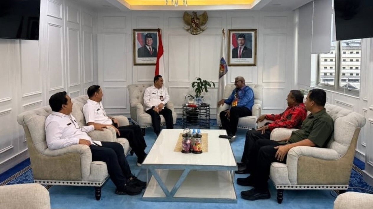 Dianggap Berhasil Jaga Keharmonisan, Pemkab Mimika Raih Penghargaan IHAI 2025 dari Kemendagri
            - galeri foto