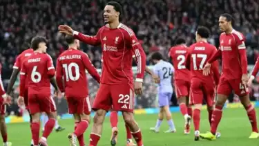 Mohamed Salah Kembali Dipercaya Arne Slot, Liverpool Putuskan Kemenangan 2-0 atas Brighton & Hove Albion
