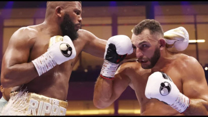 Rekap Hasil Tinju Dunia: Penuh Drama! Noel Mikaeljan Rebut Sabuk Gelar Juara WBC Milik Badou Jack