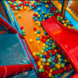 Tak Perlu Khawatir Cuaca! Ini Tips Paksu & Bunda Memilih Arena Bermain Indoor Anak yang Aman dan Seru