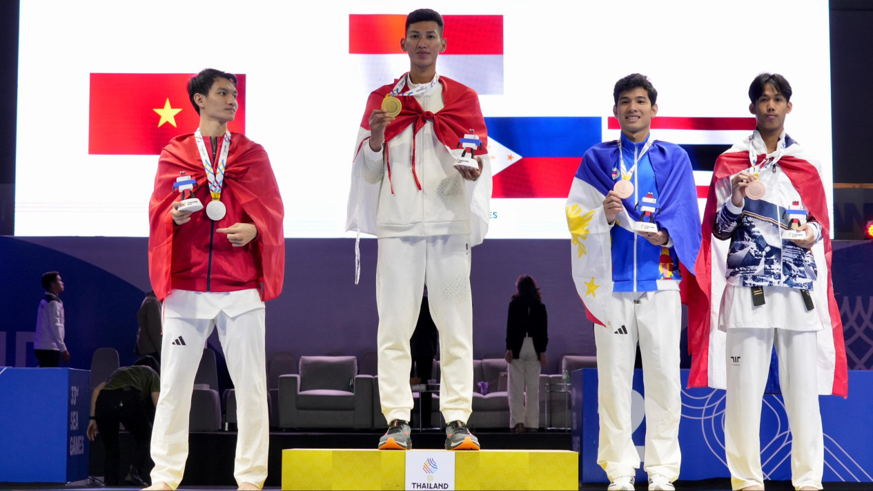 Taekwondo Indonesia Bersinar! Arya Danu Susilo Sumbang Emas di SEA Games Thailand
            - galeri foto