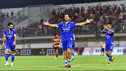 Thom Haye Masih Culture Shock Main di Liga Indonesia, Heran Wasit Tak Pertimbangkan Waktu Guling-guling di Laga Persib Vs Malut United