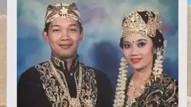 Foto pernikahan Ridwan Kamil dan Atalia Praratya