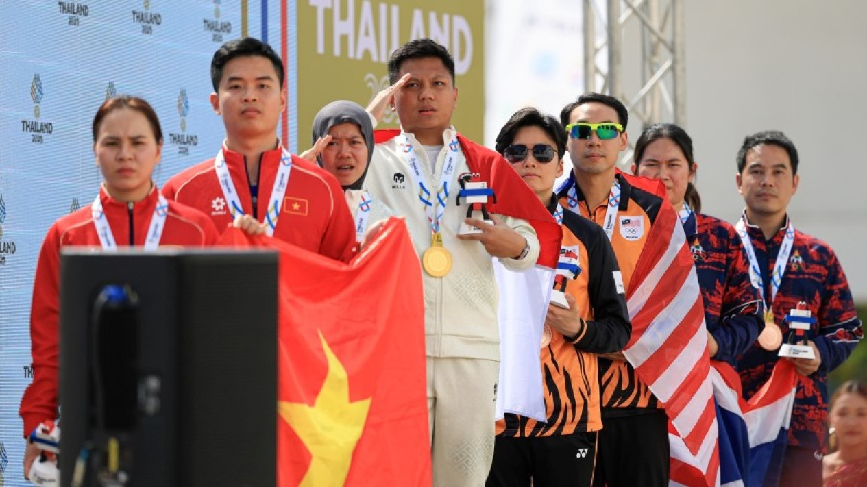 Bonus Rp1 Miliar untuk Peraih Medali Emas, Erick Thohir Ungkap Jumlah Bonus untuk Pemilik Medali Perak dan Perunggu
            - galeri foto