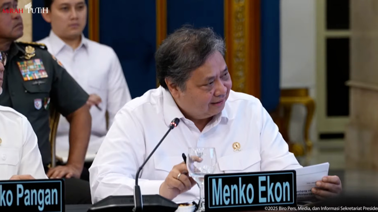 IHSG Tembus 8.710, Airlangga Klaim Ekonomi RI di Era Prabowo Melaju Kencang
            - galeri foto