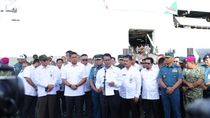 Mentan Amran dan KASAL Lepas Bantuan Bencana Sumatera Tahap III dengan KRI Makassar: Sesuai Arahan Presiden