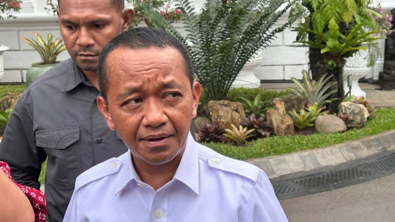Bahlil Bidik Papua Jadi Lumbung Energi Nabati Nasional, Etanol Disiapkan Tekan Impor BBM
            - galeri foto