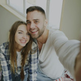 Ramalan Cinta 18 April 2026: 5 Zodiak Ini Diprediksi Alami Momen Romantis Tak Terduga