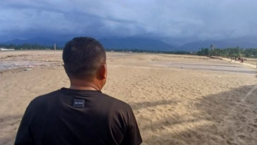 Hamparan Sawah Tertimbun Lumpur Banjir di Aceh, Warga: Tolong Pulihkan Mata Pencaharian Kami!