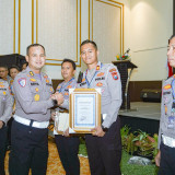 Polres Mojokerto Juara I Jatim Tindak Pelanggar dengan ETLE Mobile