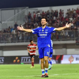 Trio Gelandang Diturunkan Bersama, Ini Daftar Susunan Pemain Persib Bandung Vs Bali United