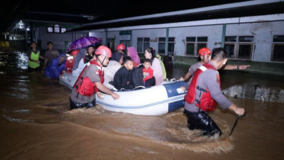 Upaya Evakuasi, Distribusi Makanan dan Pelayanan Kesehatan Pengungsi Korban Banjir DIprioritaskan oleh Polda Banten