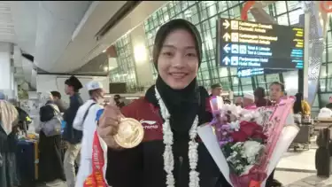 Medali Emas kedua datang dari Safira Dwi Meilani yang tampil di nomor tanding kelas B (50–55 kg) putri SEA Games 2025