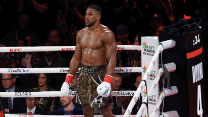 Anthony Joshua Buka Suara Soal Kematian Dua Sahabatnya Usai Kecelakaan Maut, Mantan Juara Kelas Berat Berikan Tribut Emosional