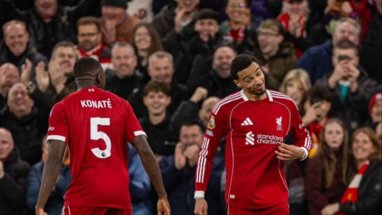Kartu Merah Warnai Duel Panas, Liverpool Tekuk Tottenham 2-1 di Kandang
            - galeri foto