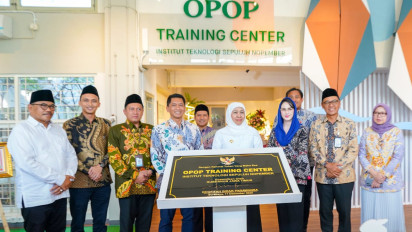 Gubernur Khofifah Resmikan OPOP Training Center ITS Surabaya