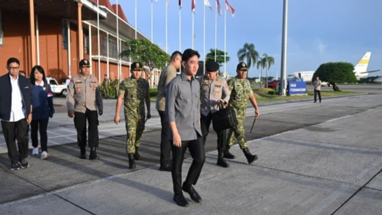 Jelang Natal, Wapres Gibran Kunjungan Kerja ke Sumut dan Sulut
            - galeri foto