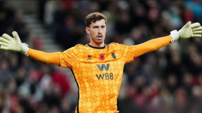 Tampil Solid di Bawah Mistar, Robin Roefs Jadi Dalang di Balik “Pencurian Poin” Sunderland di Kandang Brighton