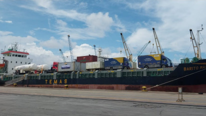 Ribuan Tabung LPG dan Drum BBM Dikirim Lewat Laut untuk Jaga Pasokan Energi Aceh