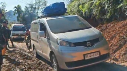 Lumpuh Akibat Longsor, Jalur Tarutung–Sibolga Sumut Kini Sudah Bisa Dilalui Roda Dua dan Roda Empat