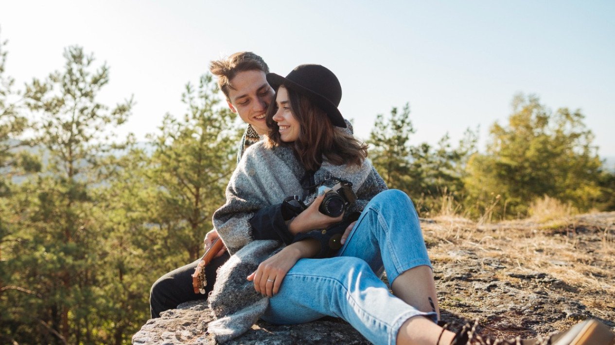 Ramalan Cinta Zodiak Besok, 4 Januari 2026: Aries hingga Pisces untuk yang Berpasangan dan Single
            - galeri foto